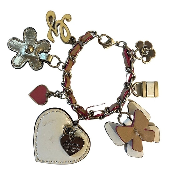 Guess Charm Bracelet 7” Butterflies Hearts Silver and  Pink - Picture 1 of 8